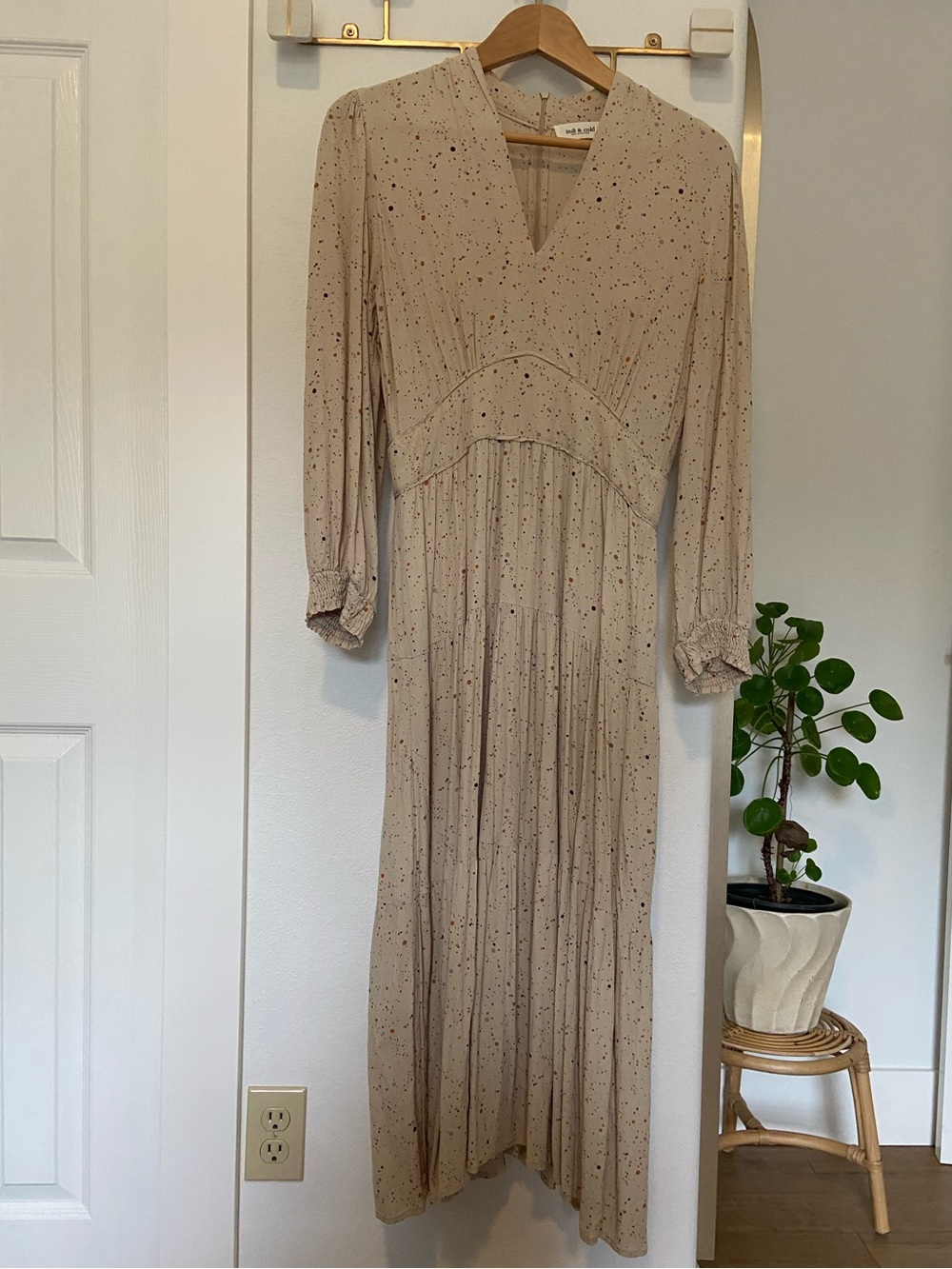 Indi & Cold San Sebastián Speckled Boho Cottagecore Midi Dress Tan Size M